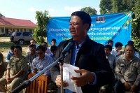 ឯកឧត្ដម សួន បវរ អញ្ចើញចុះទៅសម្ភោតដាក់ឲ្យប្រើប្រាសផ្លូវក្រាលគ្រោះក្រហមពីខ្សែរ