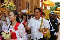 ឯកឧត្ដម ឧត្ដមសេនីយ៍ត្រី ឲ បូរិន្ទ និងនាយ នាយរងអាវុធហត្ថខេត្ត បានដង្ហែបុណ្យកឋិន ទានសាមគី្គទៅវត្ត សិរីវុឌ្ឍីឃ្លាំងមឿង ដើម្បីប្រមូលបច័្ចយ ទៅកសាងវត្តបន្ត