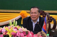 មន្ត្រីជំនាញជាន់ ខ្ពស់ក្រសួង ធនធានទឹក និងឧតុនិយម បានអញ្ជើញជួប ប្រជុំពិនិត្យ ពិភាក្សា និងដោះស្រាយបញ្ហា ទឹកជាមួយ អាជ្ញាធរខេត្ត ក្រុង ស្រុក ឃុំ សង្កាត់ និងអ្នកពាក់ ព័ន្ធក្នុង