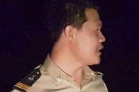 ប៉ូលីសសេដ្ឋកិច្ចតាមបាញរថយន្តដឹកឈើ