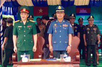 ឯកឧត្តម នាយឧត្តម សេនីយ៍ សៅ សុខា អគ្គមេបញ្ជាការរង មេបញ្ជាការ កងរាជ អាវុធហត្ថលើផ្ទៃប្រទេស